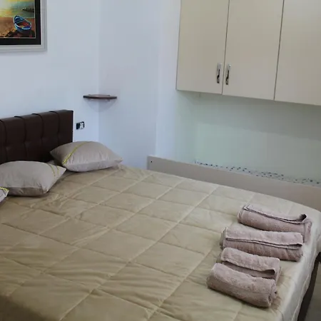 Vangjeli Apartamento