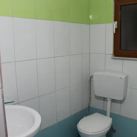 Vangjeli Apartamento